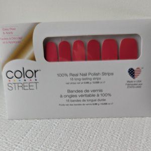 Color Street Kissing Booth